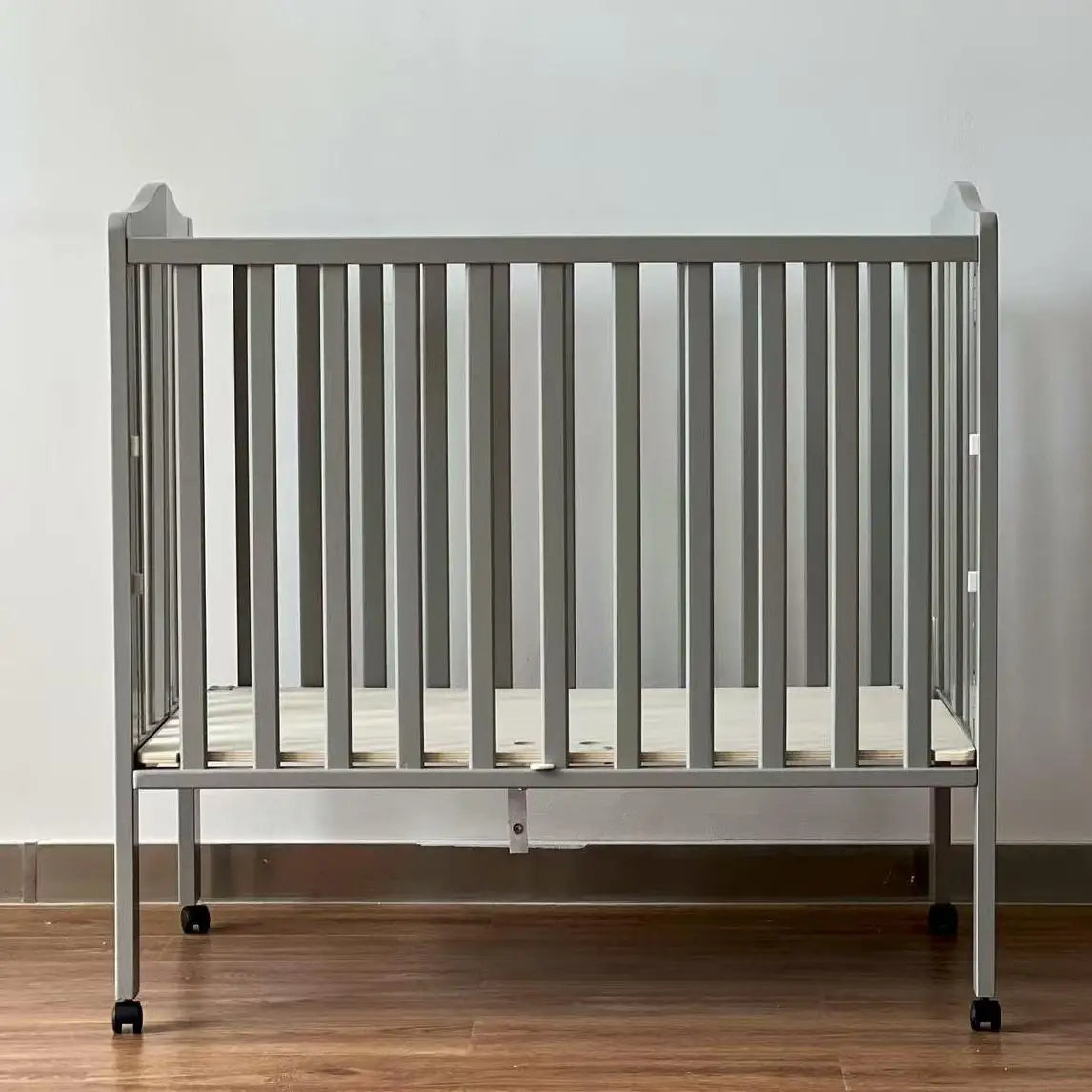 Boy Adjustable Gray Modern Multifunctional Sleeping Wooden Foldable Crib Baby Bed for Newborns