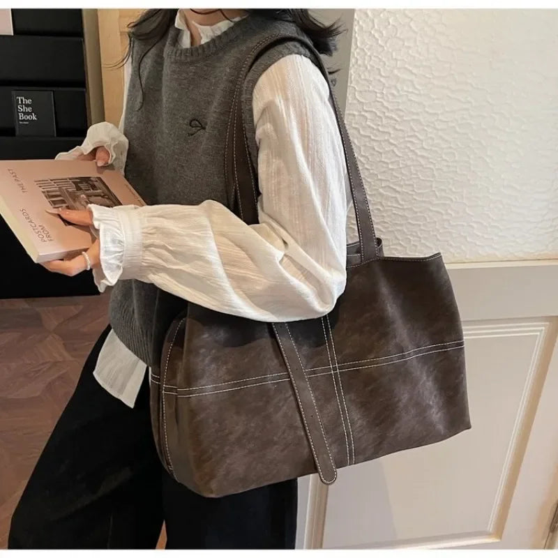 Chic Crossbody Diaper Bag Handbag Crossbody Train Ride Minimalist Exquisite Glamorous Charming Dainty Elegant Portable