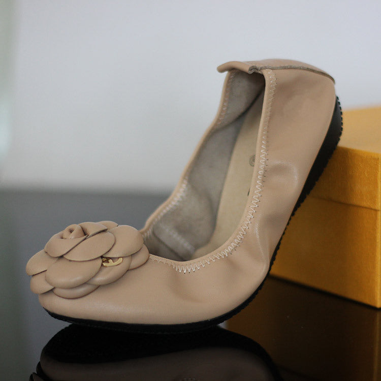 Genuine Leather Feet High And Wide Women's Shoes For Pregnant Women Non-slip Shallow Mouth Flowers Large Size Flat Shoes