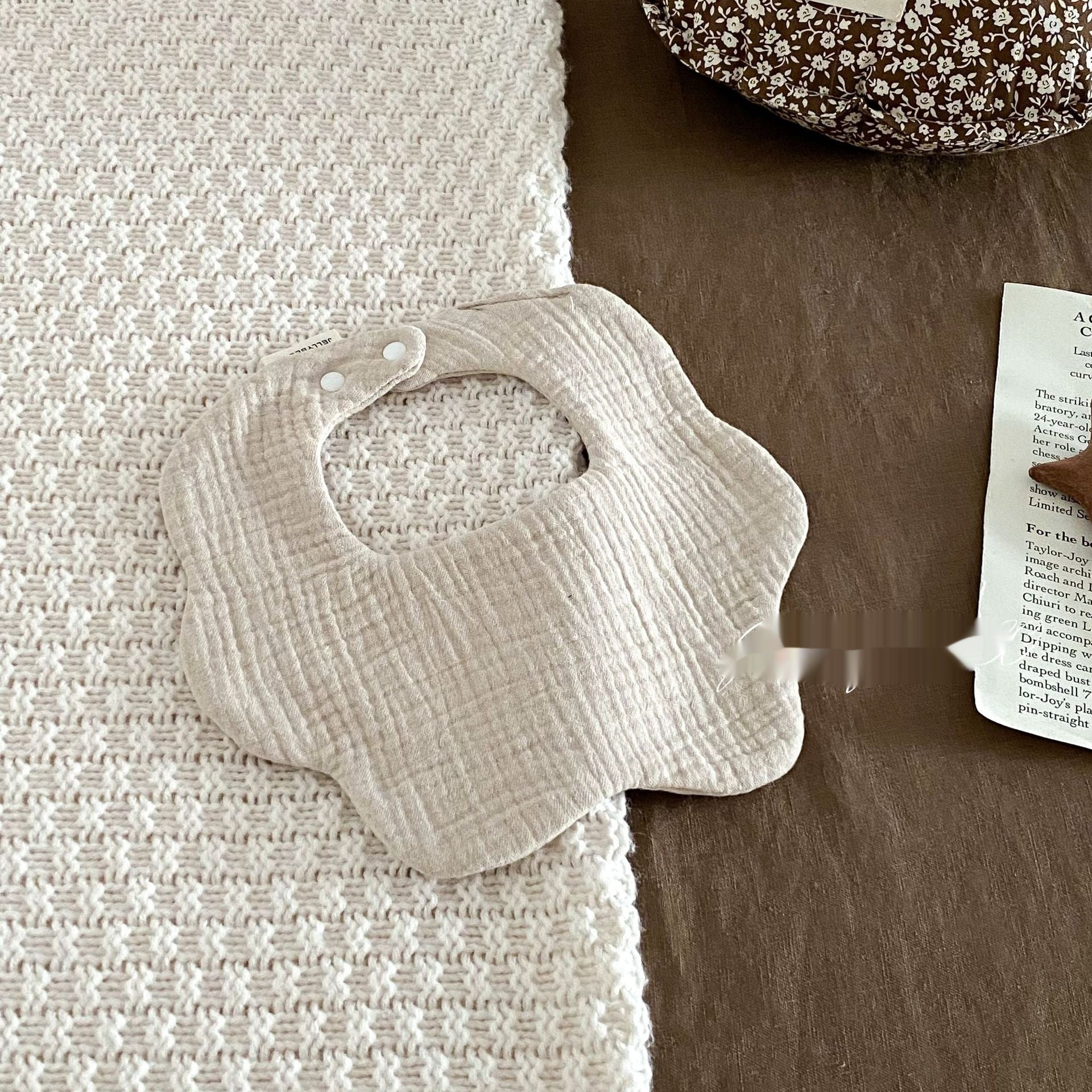 Pure Cotton Yarn Newborn Anti Spitting Bib