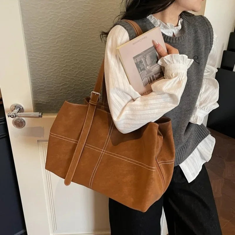 Chic Crossbody Diaper Bag Handbag Crossbody Train Ride Minimalist Exquisite Glamorous Charming Dainty Elegant Portable