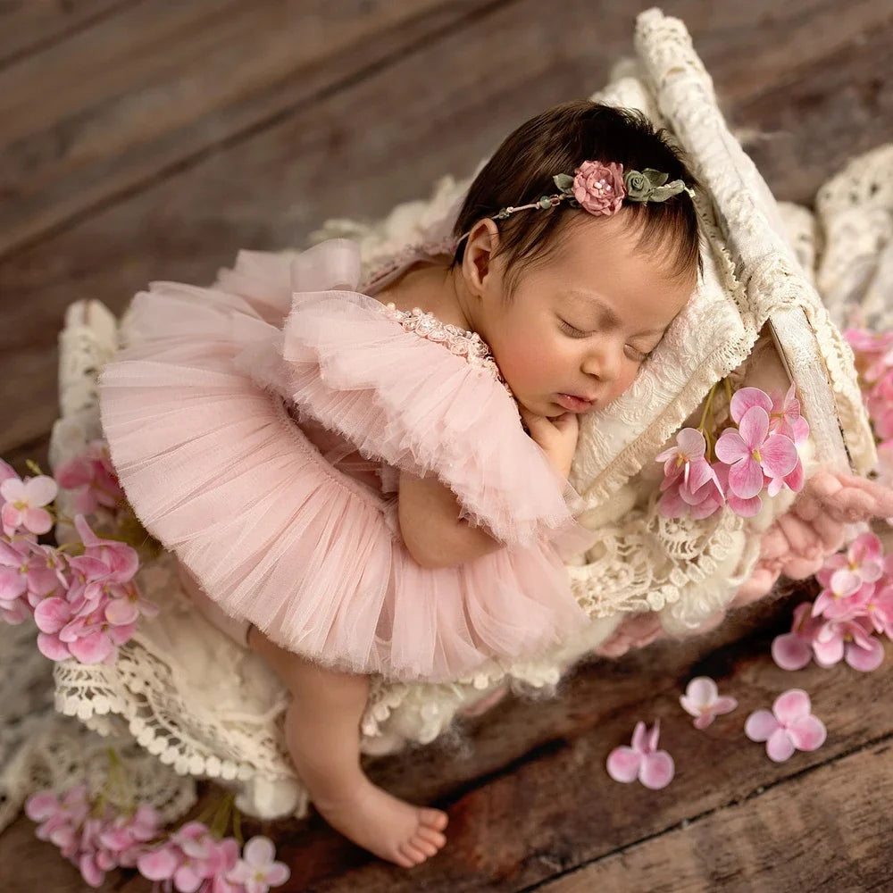Newborn Photography Props Floral Cotton Romper Vintage Baby Outfit Infant Photoshoot Clothes Studio Posing Ruffle Bodysuit