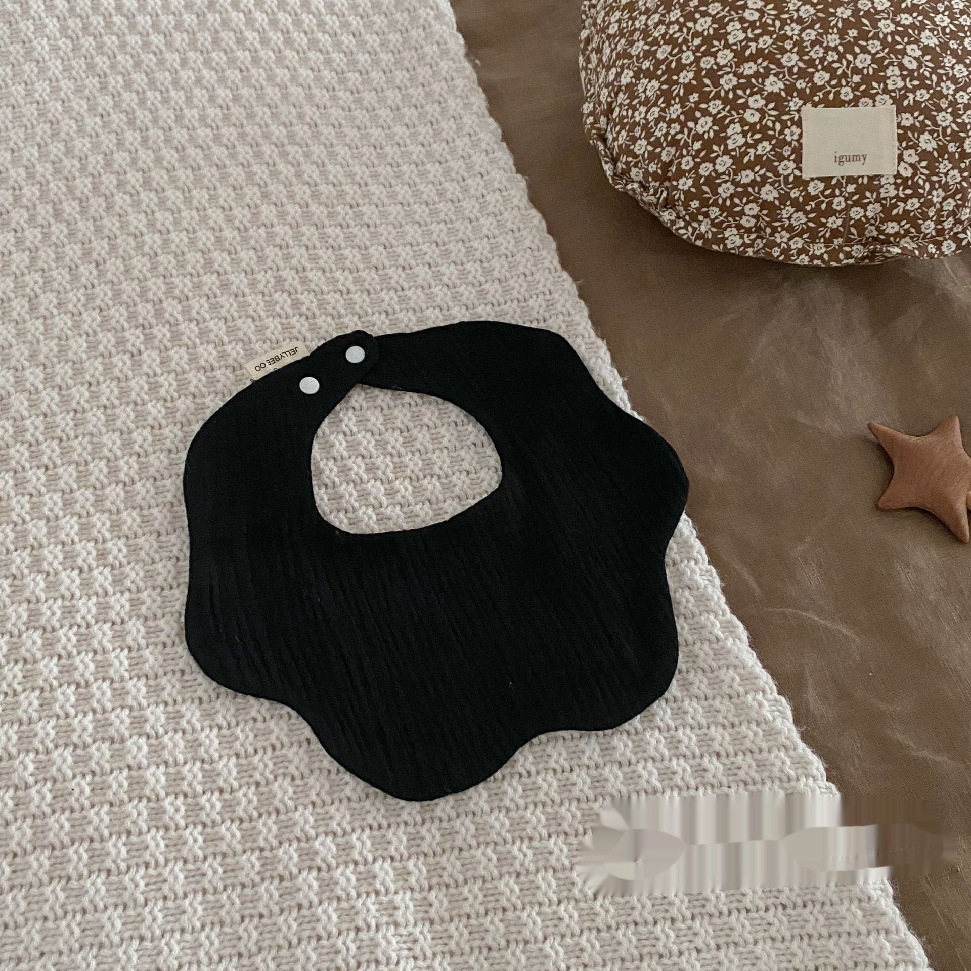 Pure Cotton Yarn Newborn Anti Spitting Bib