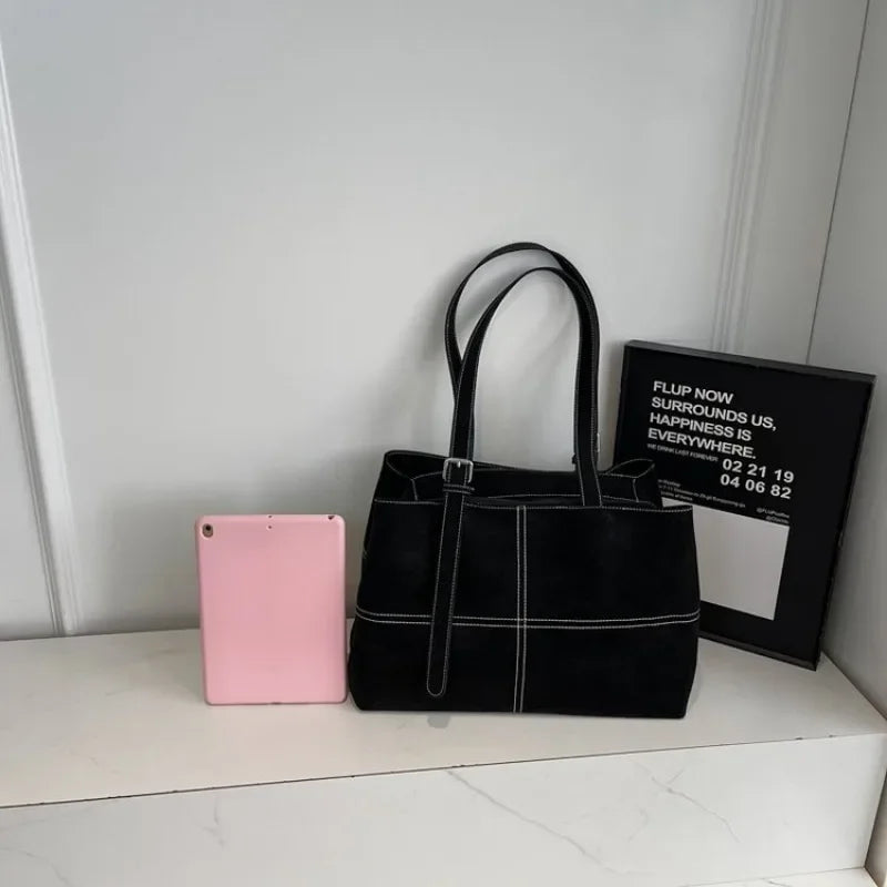 Chic Crossbody Diaper Bag Handbag Crossbody Train Ride Minimalist Exquisite Glamorous Charming Dainty Elegant Portable