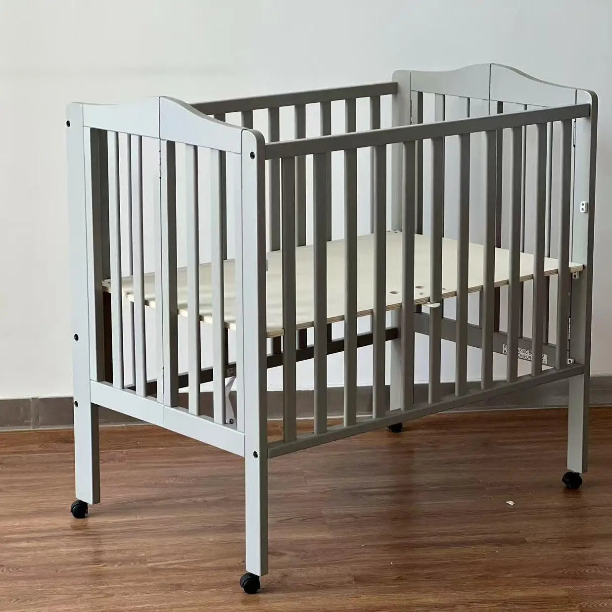 Boy Adjustable Gray Modern Multifunctional Sleeping Wooden Foldable Crib Baby Bed for Newborns