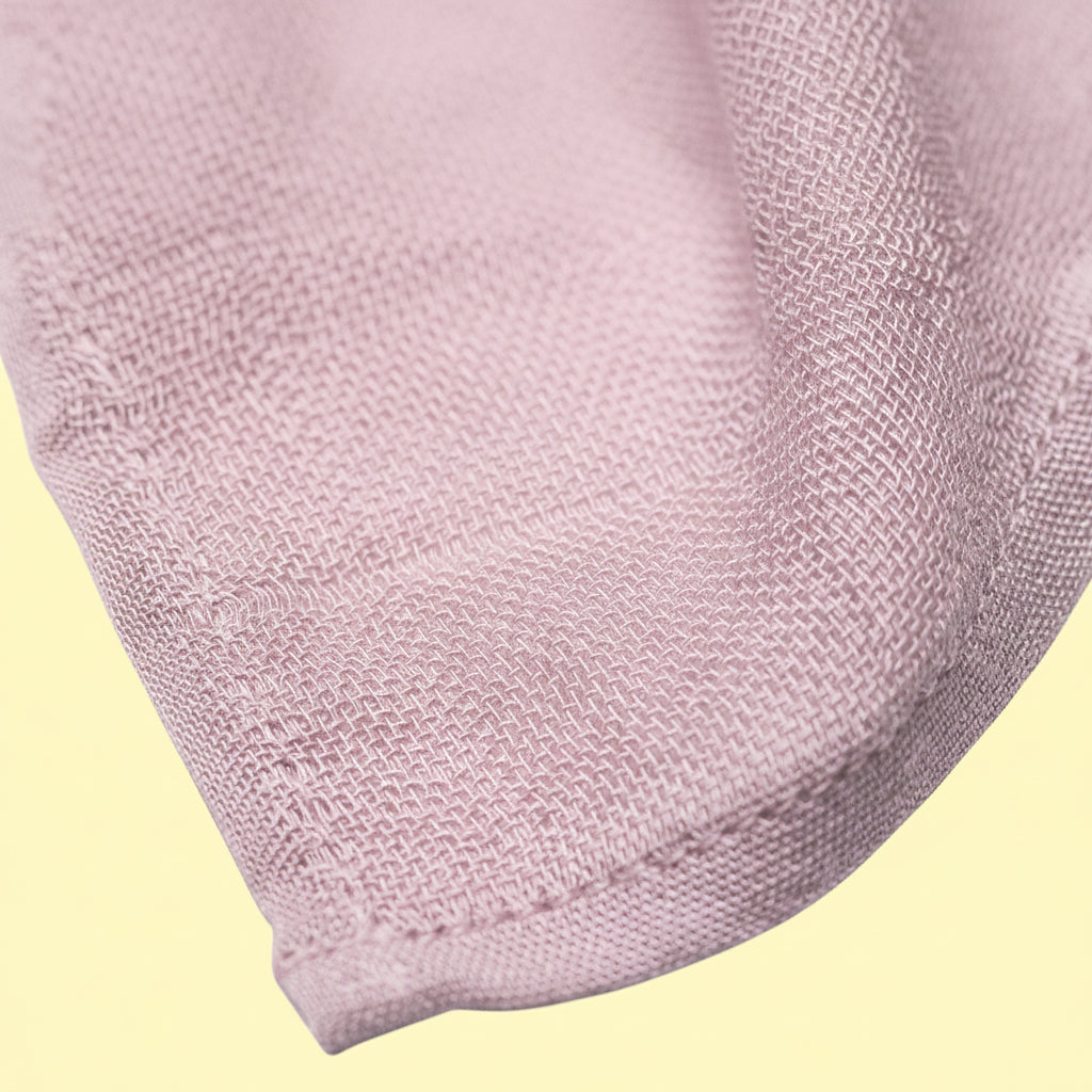 The Les Enfants Bamboo Muslin Squares Rose White Signature