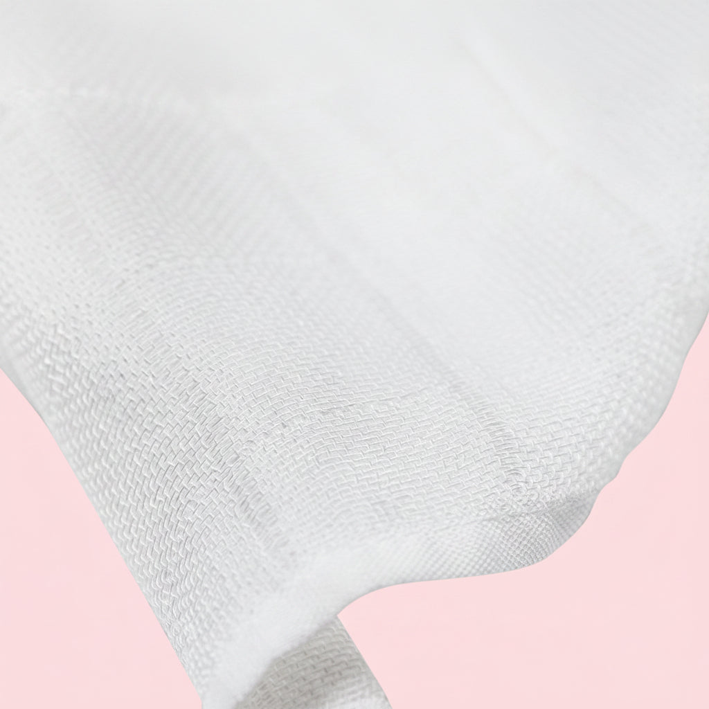 The Les Enfants Bamboo Muslin Squares Rose White Signature